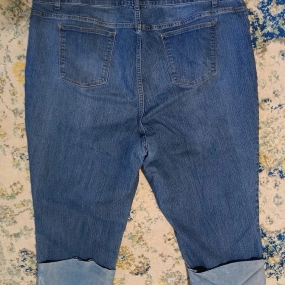 Catherines Womens‎ Capri Jeans High Rise Stretch Denim Dark Wash Plus Size 26W - Picture 2 of 7